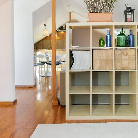 Prime Location Loft With Terrace Lissabon