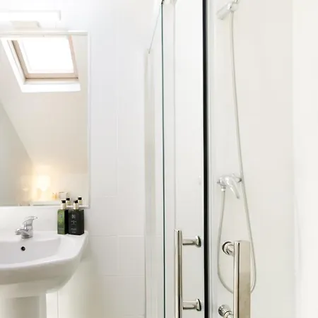 Prime Location Loft With Terrace Apartman
